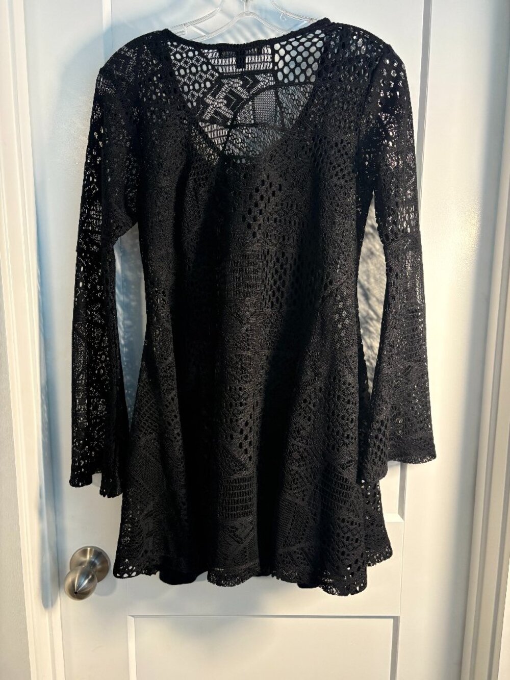 Romeo & Juliet Couture Black Lace Bell Sleeve Dress – Medium - Pre-owned